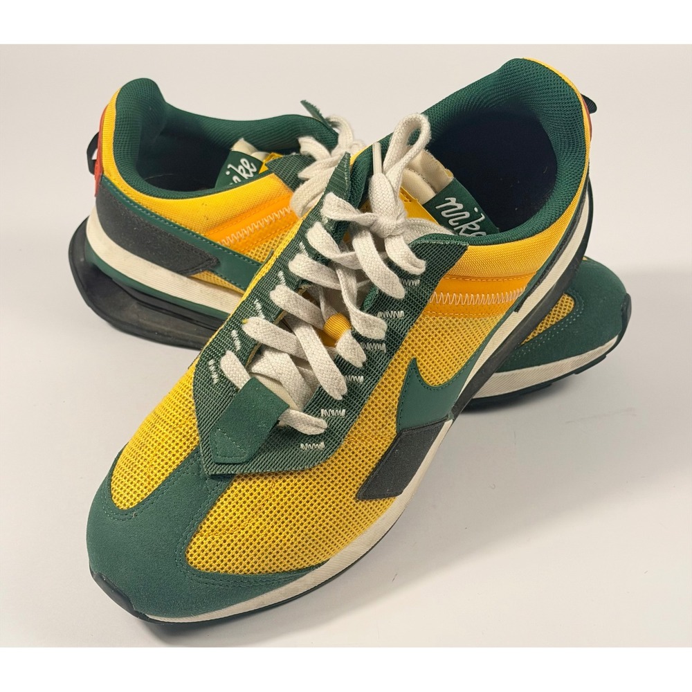 Nike Air Max Pre-Day University Gold / Gorge Green Green Size 10